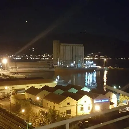 Pier 公寓 托雷安农齐亚塔